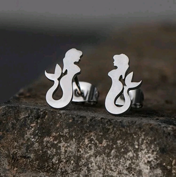 Retro Mermaid Stud Earrings - Picture 2 of 3